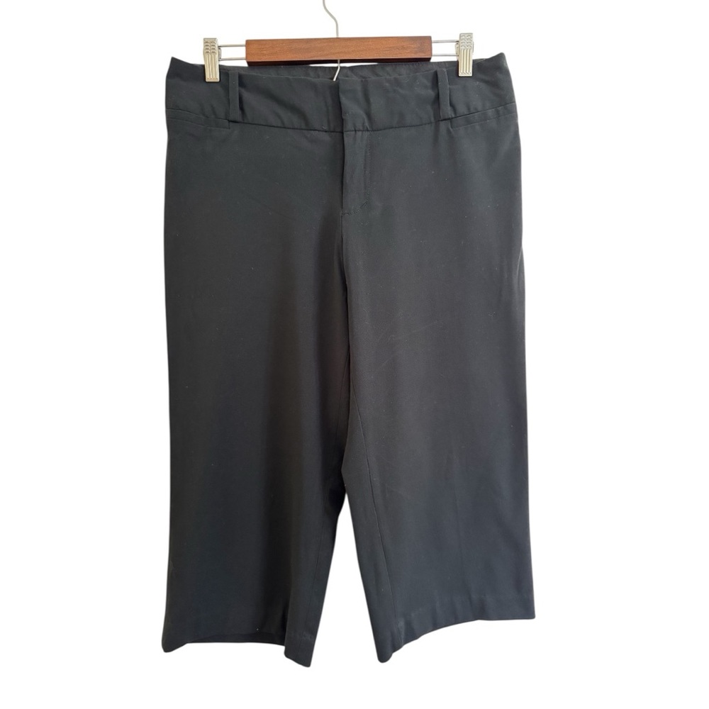 Women’s Black Tailored Capri Pants - Size 10!